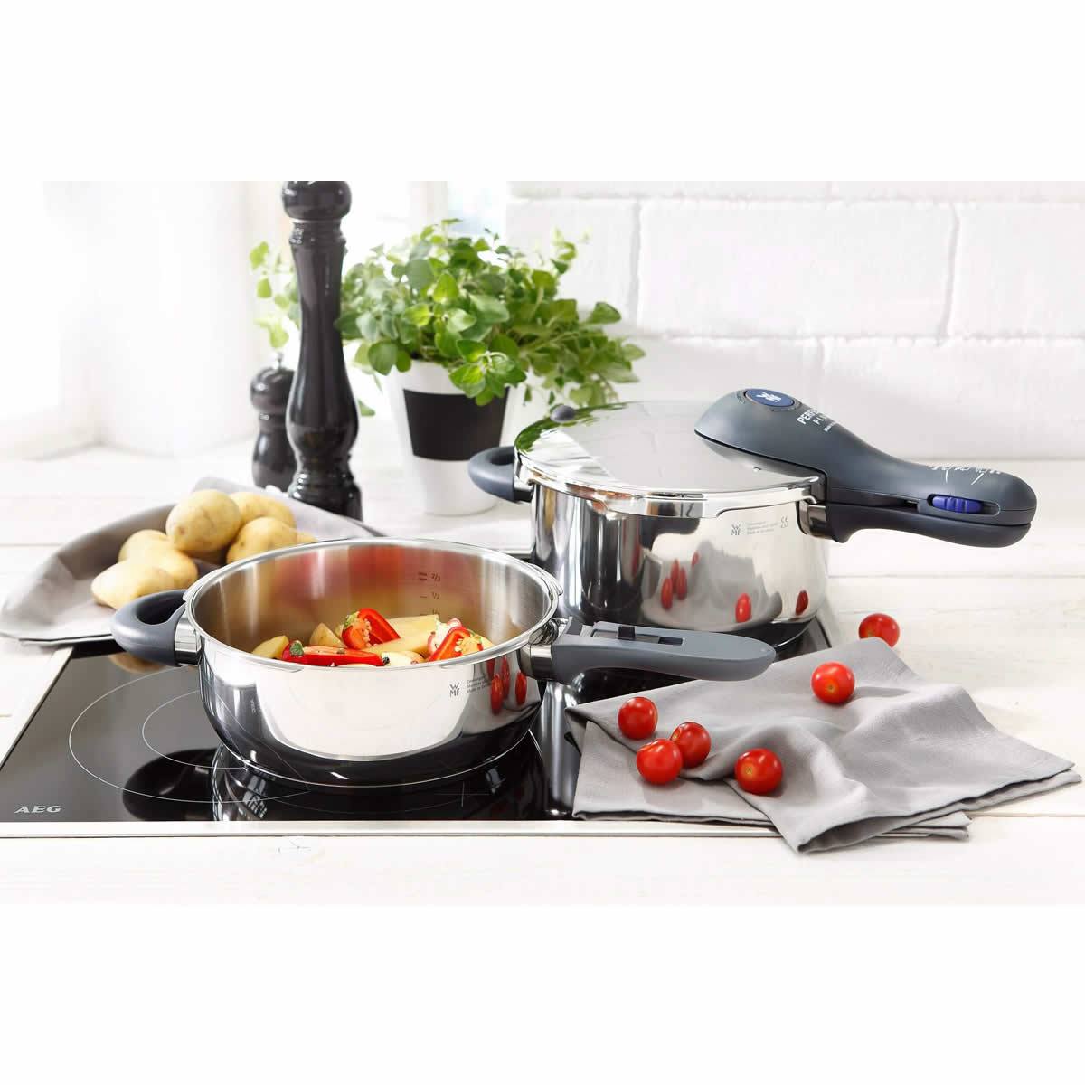 زودپز دوقلو 3 و 4.5 لیتری وی ام اف WMF مدل Perfect Plus کد 793939990 3 زودپز دوقلو 3 و 4.5 لیتری وی ام اف WMF مدل Perfect Plus کد 793939990