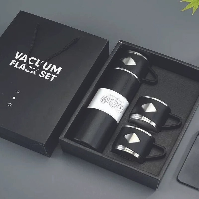 فلاسک کادویی 0.5 لیتری وکیوم Vacuum مدل Flask Set 5 فلاسک کادویی 0.5 لیتری وکیوم Vacuum مدل Flask Set