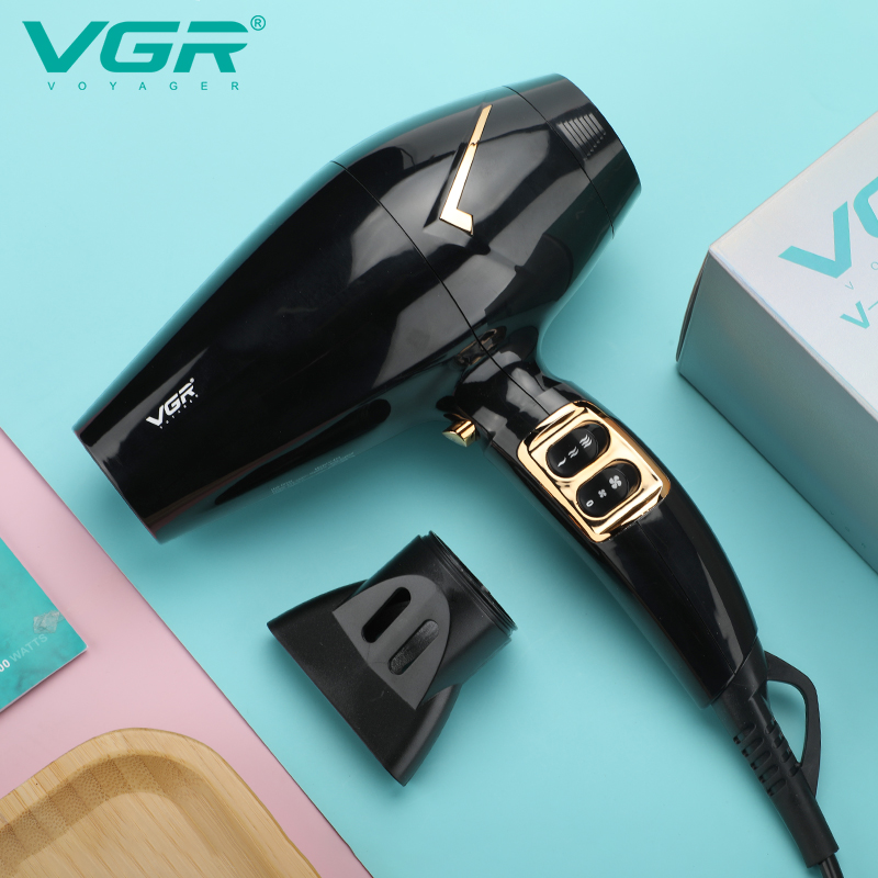 سشوار مسافرتی وی جی آر VGR مدل V-423 6 سشوار مسافرتی وی جی آر VGR مدل V-423